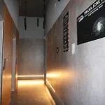 Tia Lelcaj 아파트
