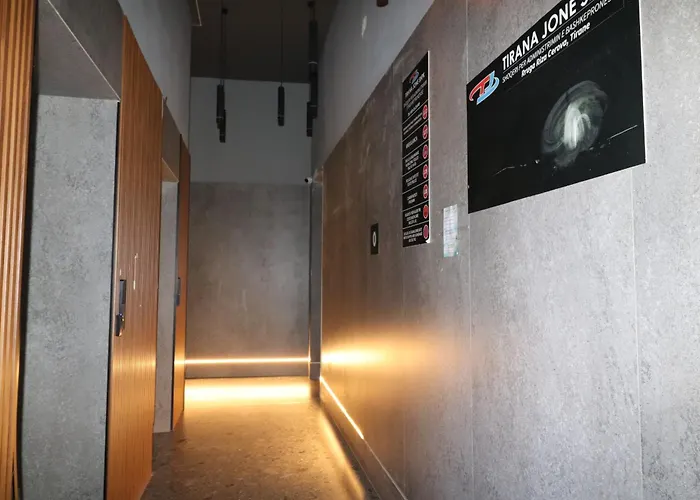 Tia Lelcaj Apartment